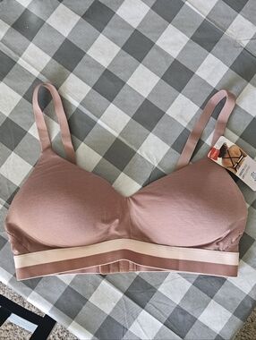 Hanes Womens Wireless Bra, Nautral Lift Modal Full Coverage Bra Size L